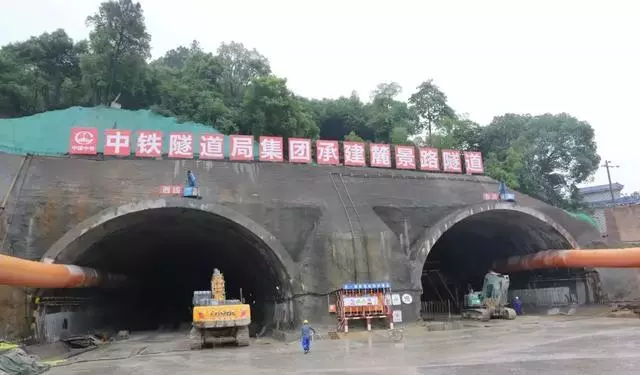 ▲ 嶺南施工現(xiàn)場(chǎng)