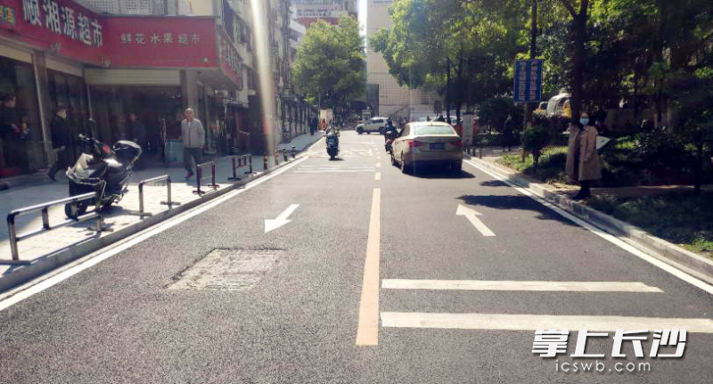 拓寬提質(zhì)后的通道面貌一新。