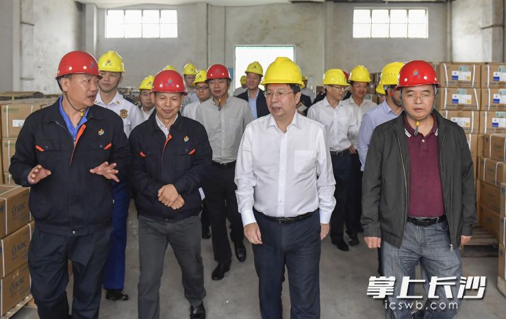 今天上午,，省委常委,、市委書記胡衡華在望城區(qū)檢查安全生產工作。長沙晚報全媒體記者 余劭劼 攝