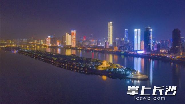 去年7月以來(lái),，長(zhǎng)沙啟動(dòng)“一江兩岸”城市照明提質(zhì)建設(shè),。