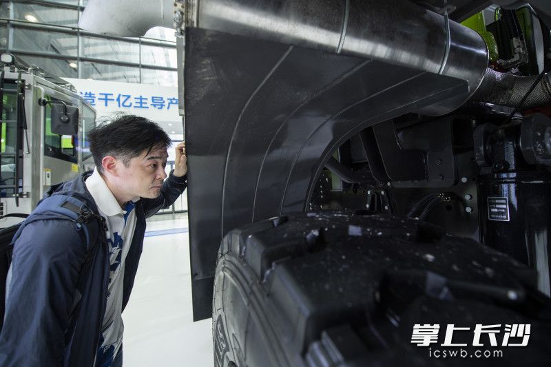 仔細看,。