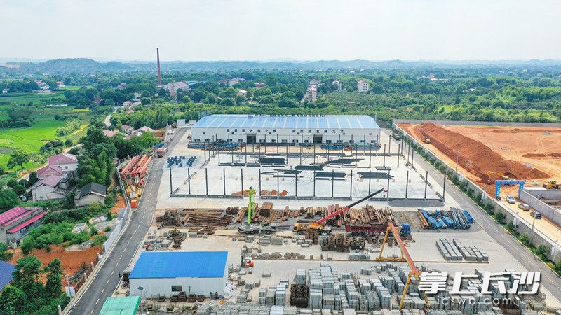 中鐵十二局七公司倉儲物流項(xiàng)目建設(shè)現(xiàn)場。