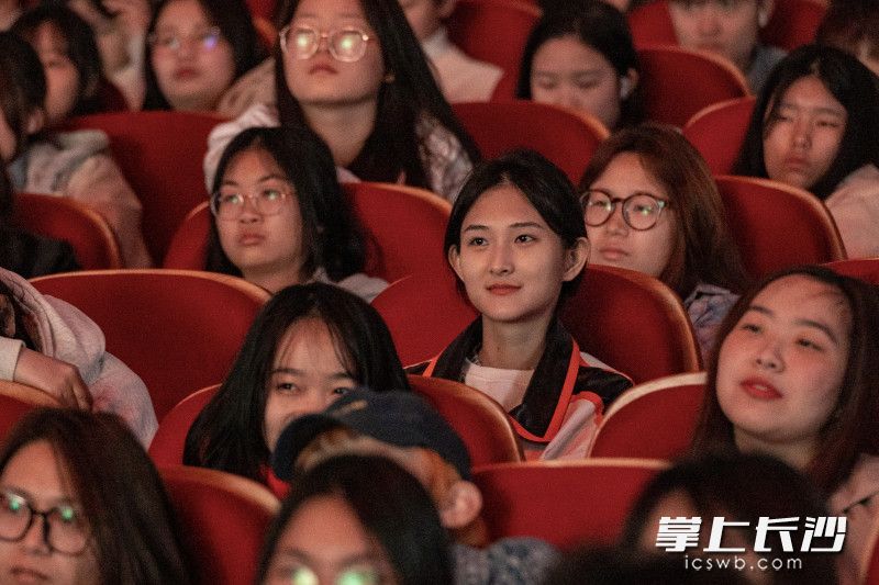 長(zhǎng)沙學(xué)院師生身臨其境重溫雷鋒故事,、感悟雷鋒精神,。