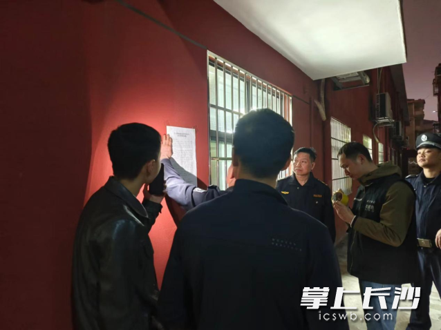 湘江新區(qū)學(xué)士街道全力開展消防安全專項(xiàng)整治行動(dòng),。 長(zhǎng)沙晚報(bào)通訊員 向玲婭 供圖