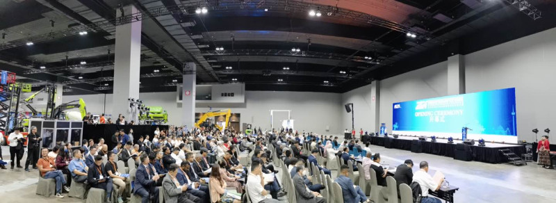 第三屆湖南裝備與制造走進東盟投資博覽會暨2024長沙國際工程機械展覽會東南亞分展開幕。均為受訪者供圖