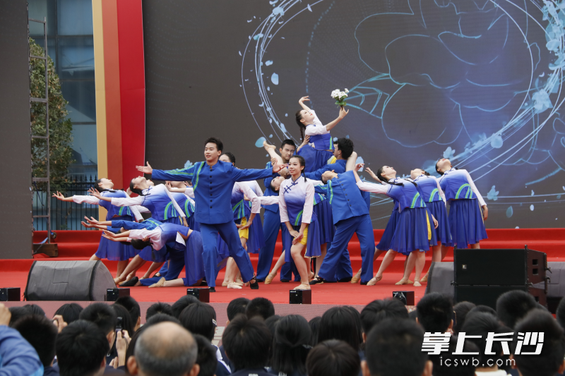 長郡學(xué)子的情景劇表演《如愿》,。長沙晚報(bào)全媒體記者 林暘 攝
