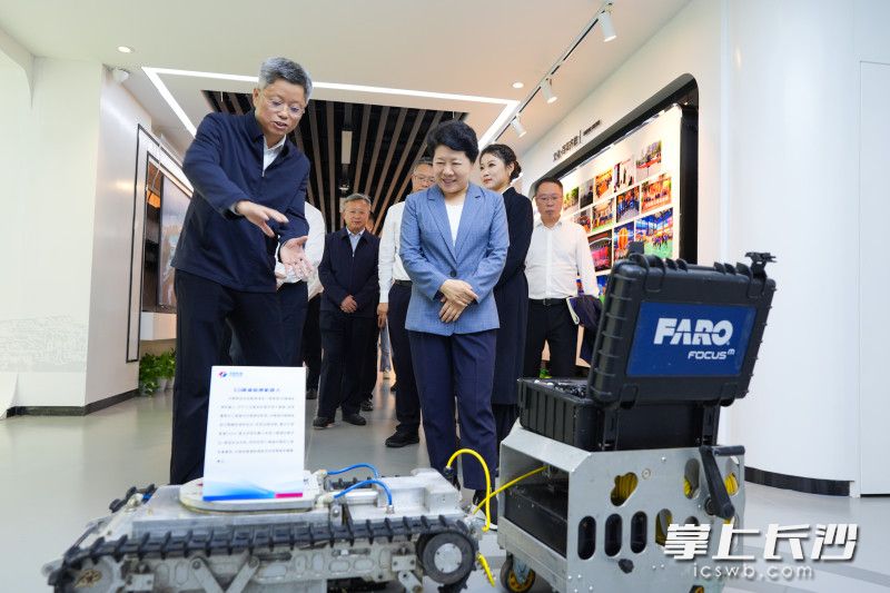吳桂英在中國電建集團(tuán)中南勘測設(shè)計研究院有限公司調(diào)研。