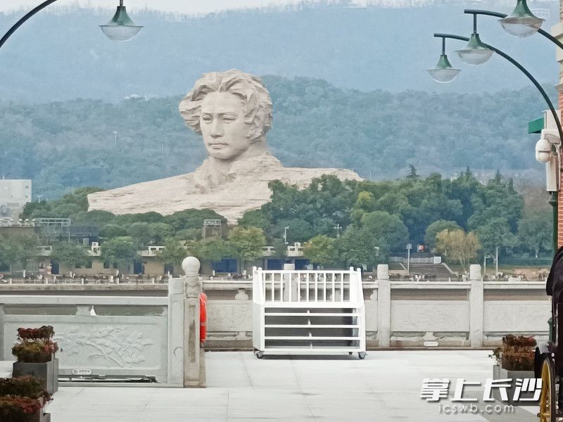 “最出片機(jī)位”已準(zhǔn)備就緒。