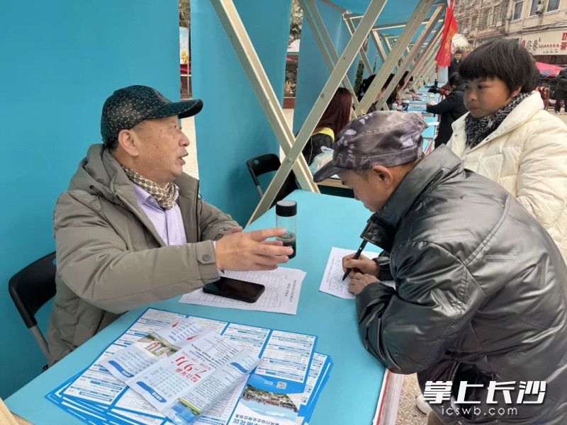 小分隊帶來的崗位涵蓋新能源汽車及零部件,、生物醫(yī)藥,、快遞物流、建筑裝飾等多個雨花區(qū)重點產(chǎn)業(yè)領域,。