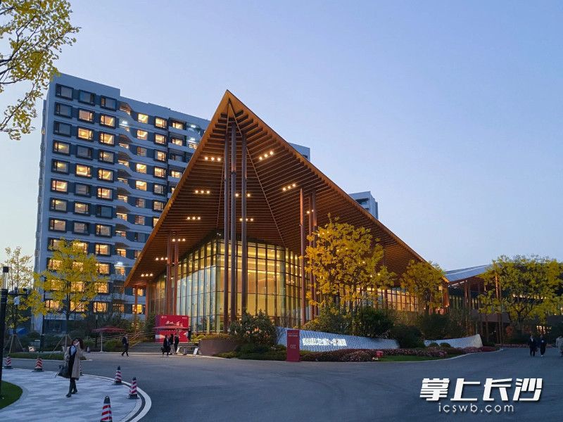 長沙各類型康養(yǎng)企業(yè)、養(yǎng)老企業(yè)錯位發(fā)展,、優(yōu)勢互補,，滿足老年人多層次多樣化需求。