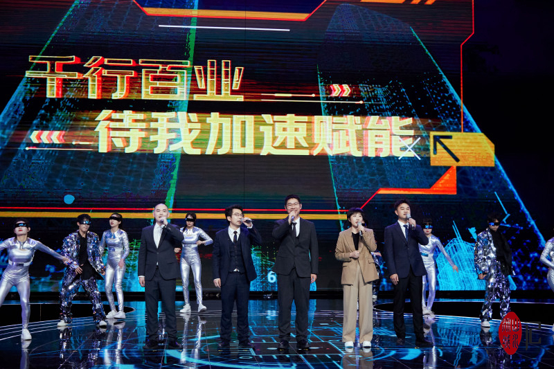 《奪金2025》為全球青年創(chuàng)客搭建起一座璀璨的逐夢舞臺,，圖為選手表演,。節(jié)目組供圖