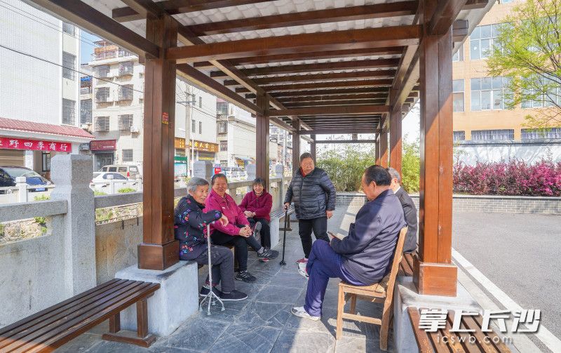 如今的百川里片區(qū)，滿眼皆風(fēng)景,，處處可休閑,。