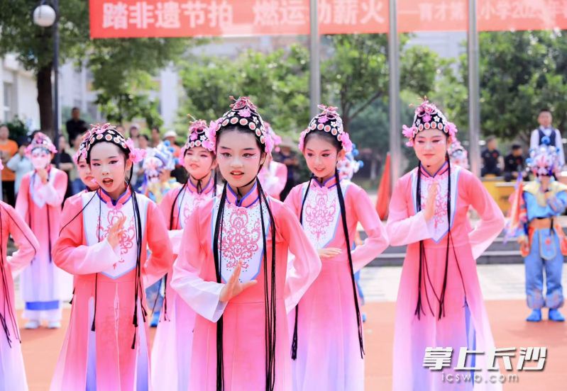 昆曲展示,。 均為長(zhǎng)沙晚報(bào)通訊員黃俊娟供圖