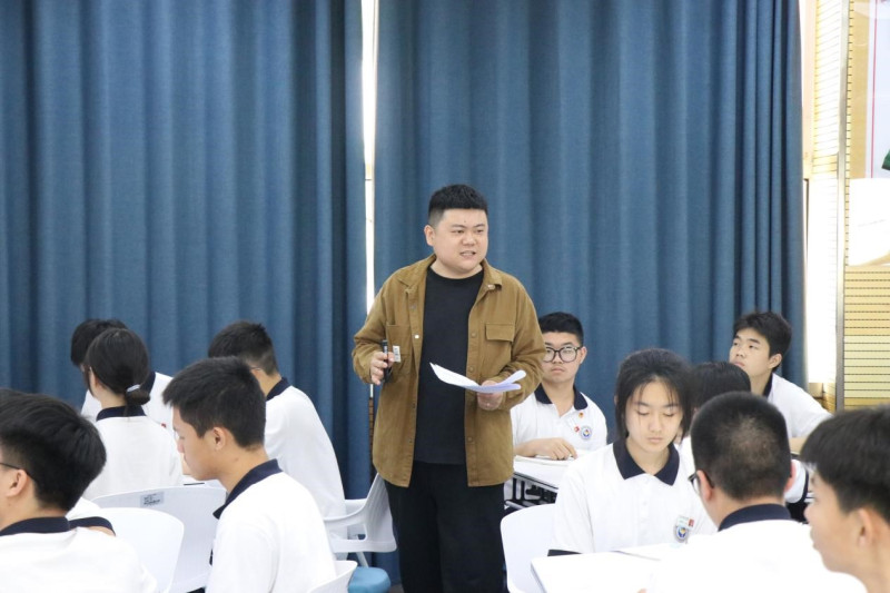 教學(xué)展示環(huán)節(jié)，老師們奉獻(xiàn)了精彩課例,。