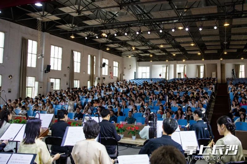 音樂(lè)會(huì)人氣爆棚。均為通訊員供圖