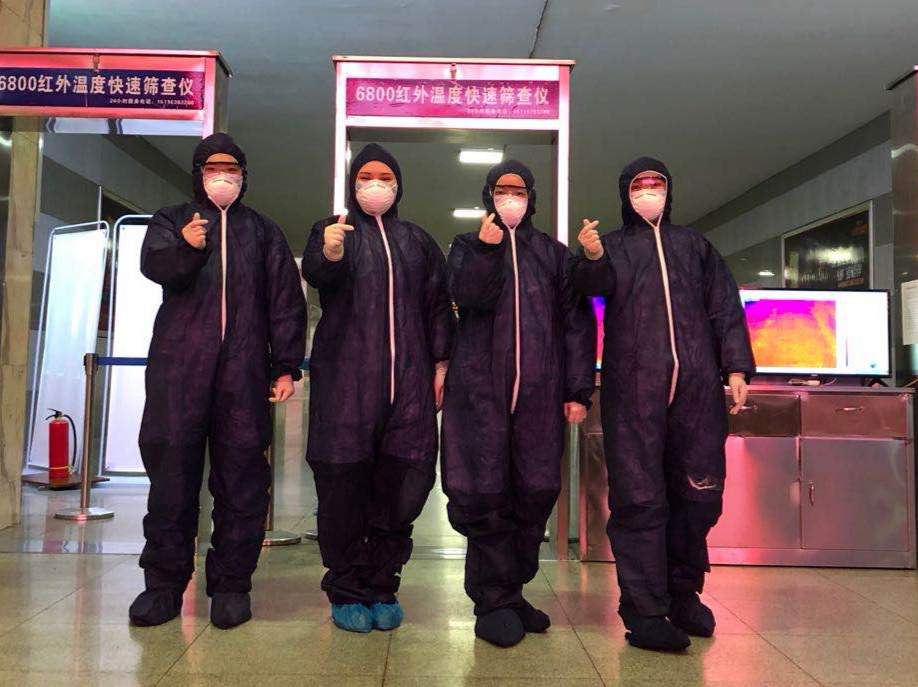 火星街道社區(qū)衛(wèi)生服務(wù)中心周 銘,、朱 友、王 姮,、劉 珊——當(dāng)好長沙的守門員,，為長沙市民出行保駕護(hù)航