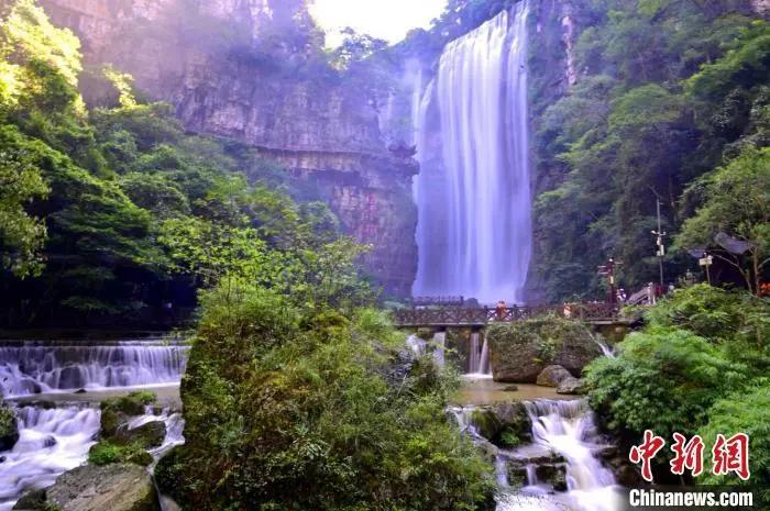 資料圖：三峽大瀑布景區(qū),?！⒖?攝