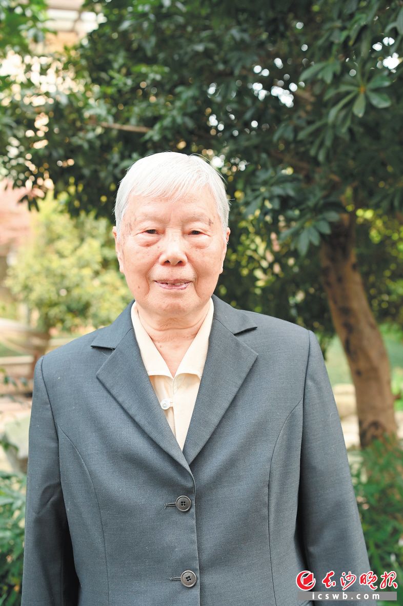 原長沙市自來水公司經(jīng)理 傅四行