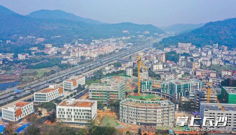 岳麓山大學(xué)科技城·湘江科創(chuàng)基地