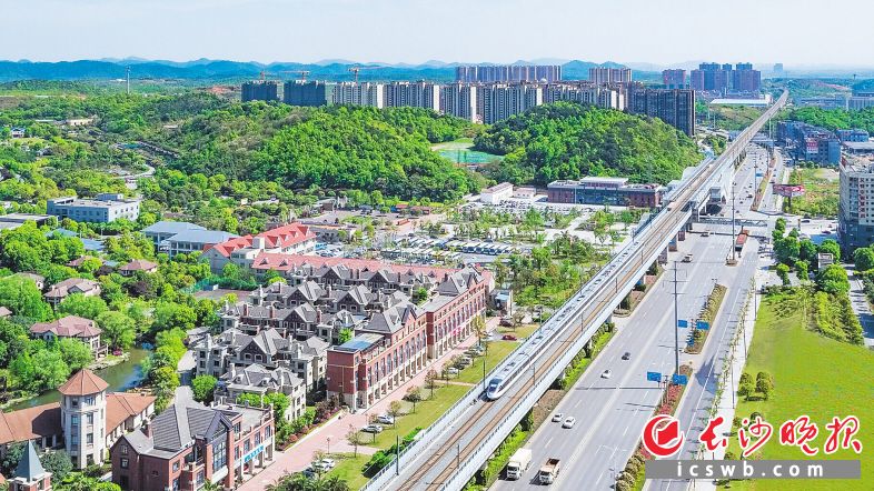長(zhǎng)沙南部融城片區(qū)既是長(zhǎng)株潭一體化發(fā)展的前沿陣地，也是長(zhǎng)株潭一體化發(fā)展的“融城極核”,。 長(zhǎng)沙晚報(bào)全媒體記者 羅杰科 攝