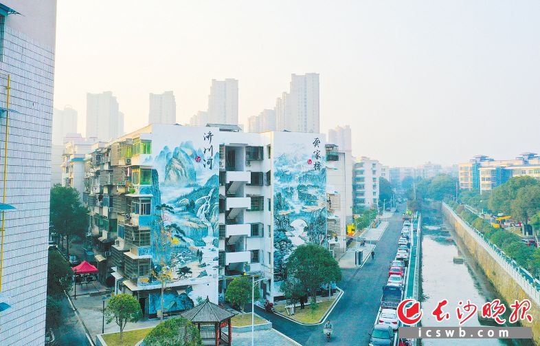 改造后 濟(jì)川河兩岸,，左邊是龔家橋小區(qū),，右邊是教師新村，“舊改”后真正是妥妥的“河景房”。