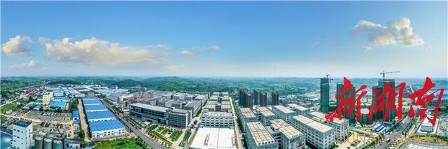 坐落在邵陽(yáng)經(jīng)開(kāi)區(qū)的湘商產(chǎn)業(yè)園全景圖,。