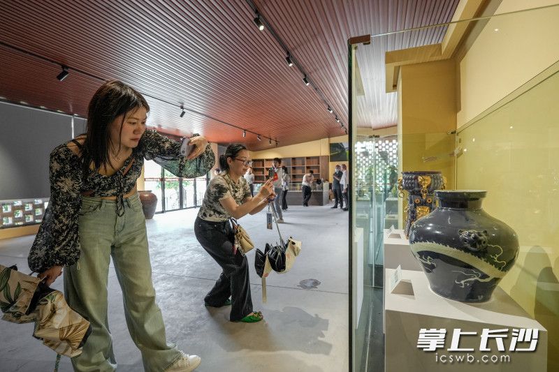 資福古窯博物館向人們展示了陶瓷文化的溫潤魅力。