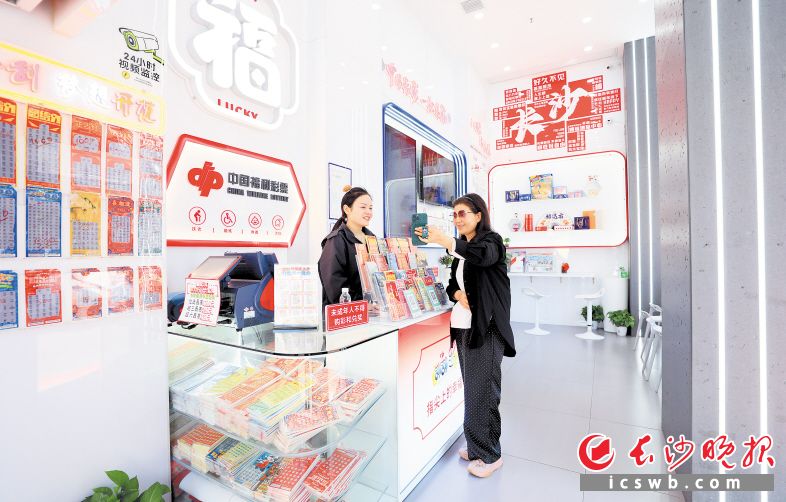 長沙福彩打造的標準化示范福潮店,。
