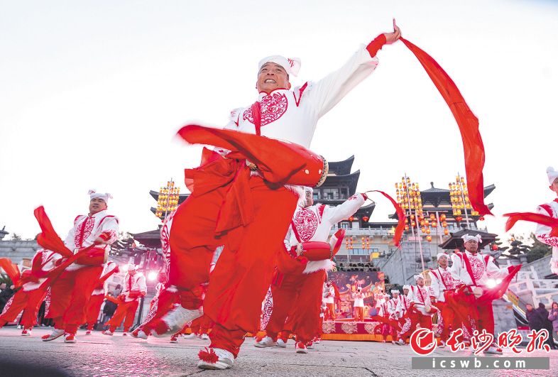Photo by Zou Lin from Changsha Evening News.