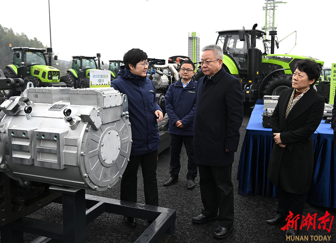 2月21日,，沈曉明在中聯(lián)重科股份有限公司調(diào)研,。