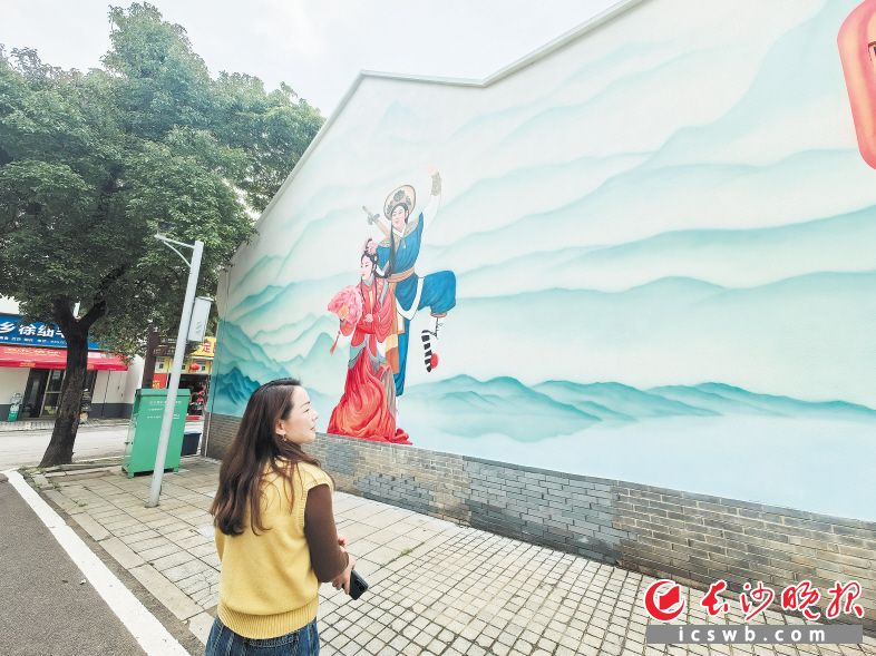 望城區(qū)高塘嶺街道著力在新康戲鄉(xiāng)打造非遺小巷,。均為長沙晚報(bào)全媒體記者 易億 攝